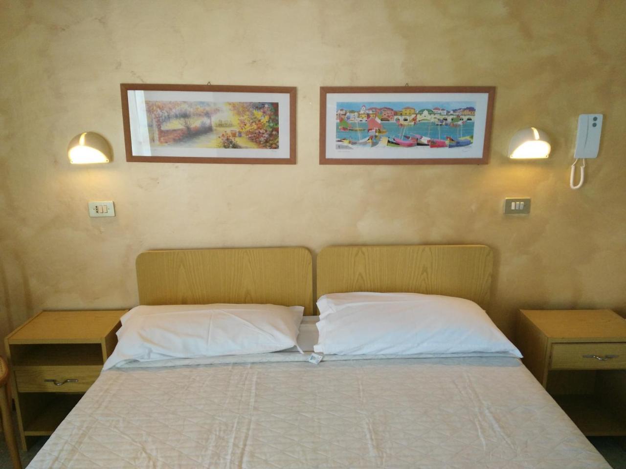 Hotel Marittimo Rimini Bagian luar foto
